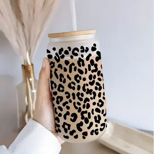 Minimalist Leopard Pattern Design 16oz Covered Straw Glass Drinking Cup, Tumbler, High-Quality Glass Jar Design, Suitable for Iced Coffee, Beer, Juice, Glassware. Perfect Gift for Coffee Lover, Mom, Family and Friends