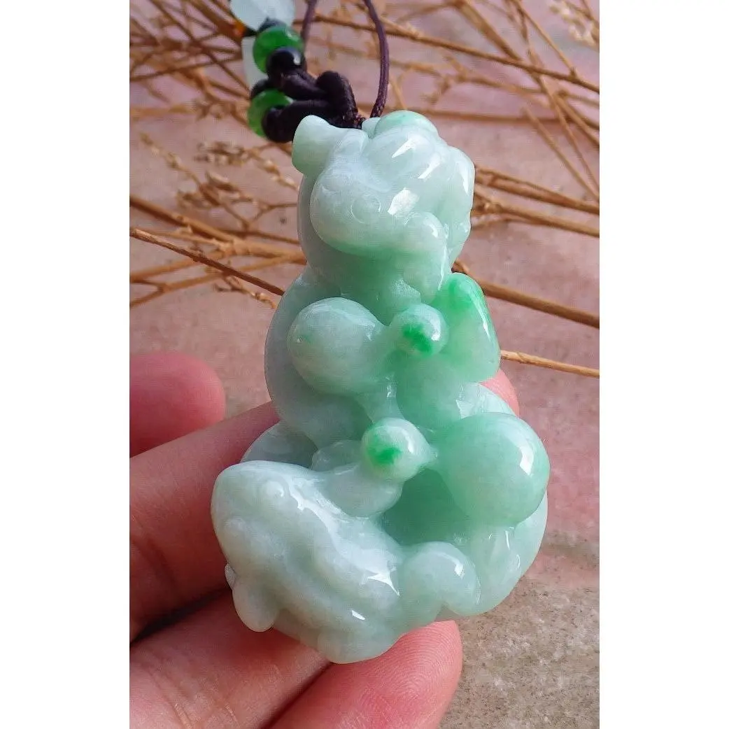 Certified Hand Carved Natural Myanmar Burma A Jade Jadeite Frog Toad Pendant Necklace
