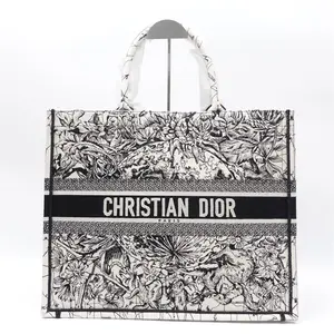 Pre-owned christian dior Canvas Tote Bags Dior Booktote Black & White Tote Bag T ZY0000384725