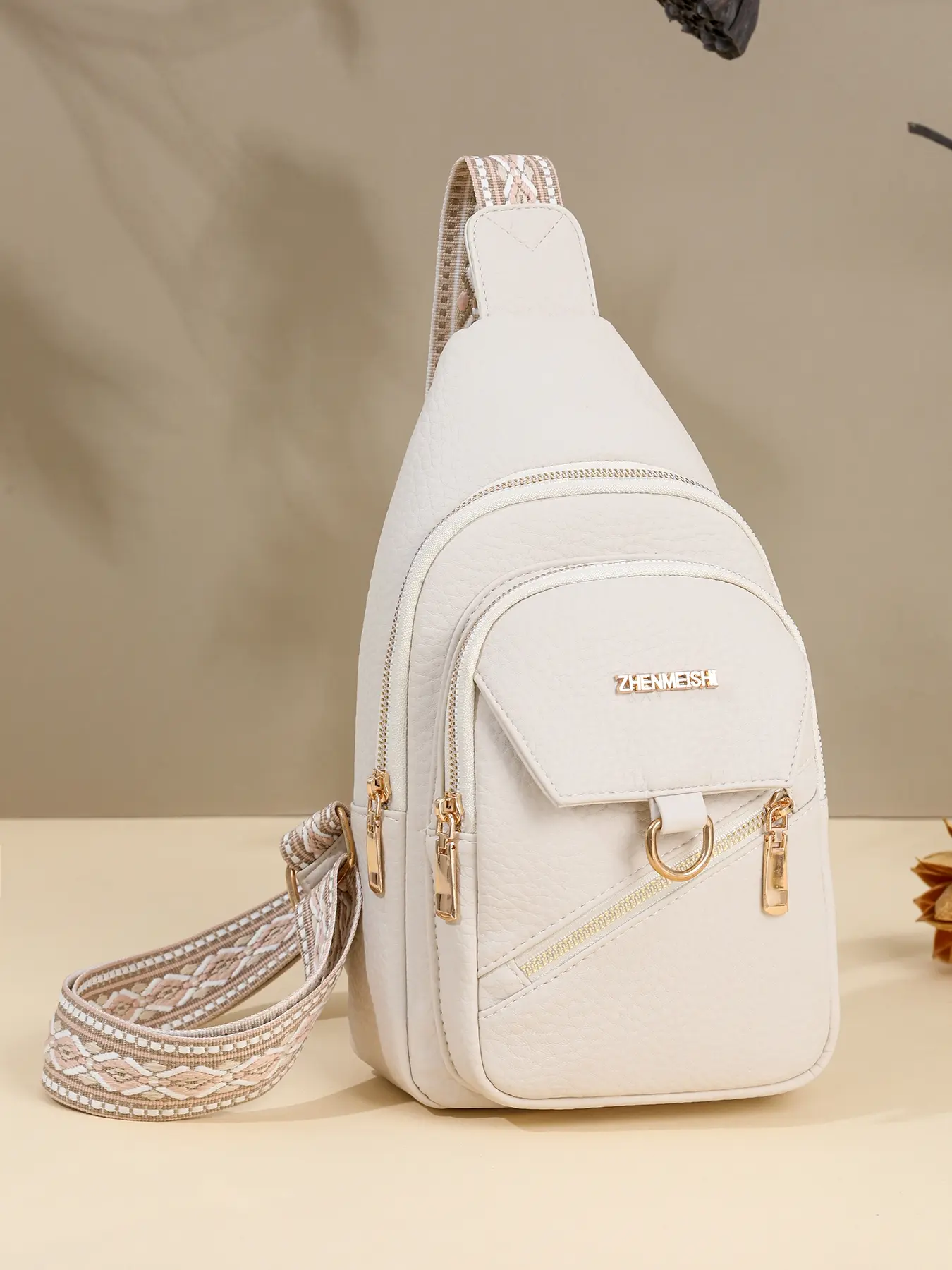 Niche texture stylish classic anti-theft chest bag, letter metal buckle zipper design, multiple compartments, casual and versatile, variety of colors, suitable for daily commuting, shopping, Casual Bum Bag, Zipper Belt Bag, Everyday Beltpack, Bumbag