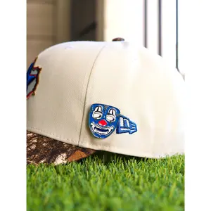 LA (blue) mask pin