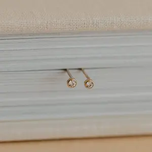 Hello Adorn Solitaire Stud Earrings - Unique Stone Earrings - Any Occassion Jewelry - Women's Fashion Accessory