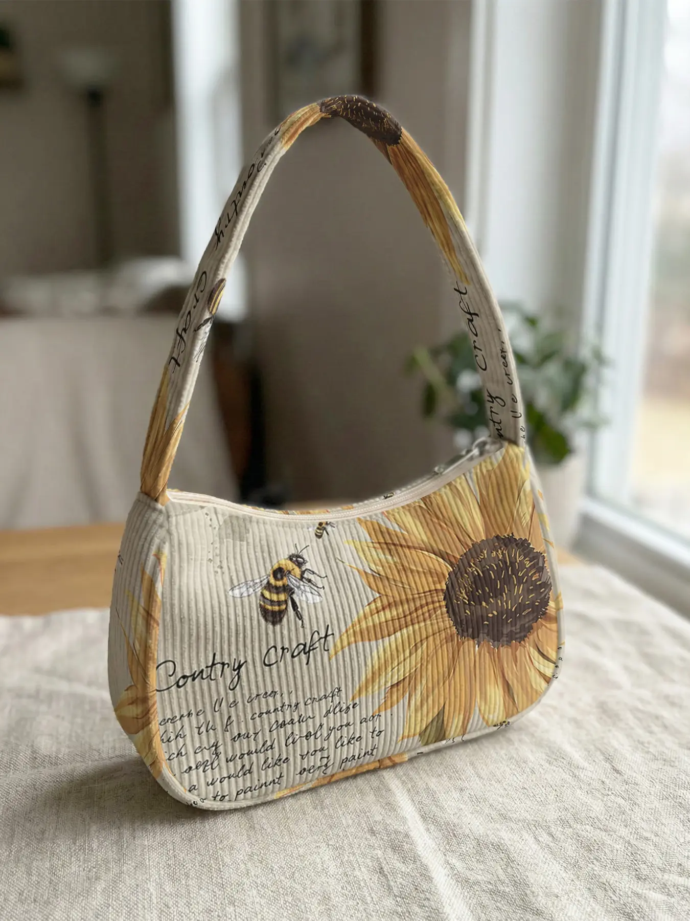 1 piece of sunflower and bee 'Craft beauty' 2D printed velvet shoulder bag, Floral Print Purse, vintage style|Daily commute/work/Date shopping/Outing all-purpose match|Beauty and practicality are both online, taste on the back