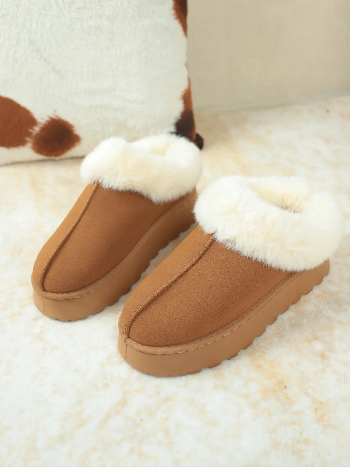Women's Braided Leather Outdoor Suede Slippers, Mini Platform Boots with Fluffy Fur Lining, Short Ankle Boots for Autumn Winter, Slippers Look Like Boots, Trendy Casual Slippers