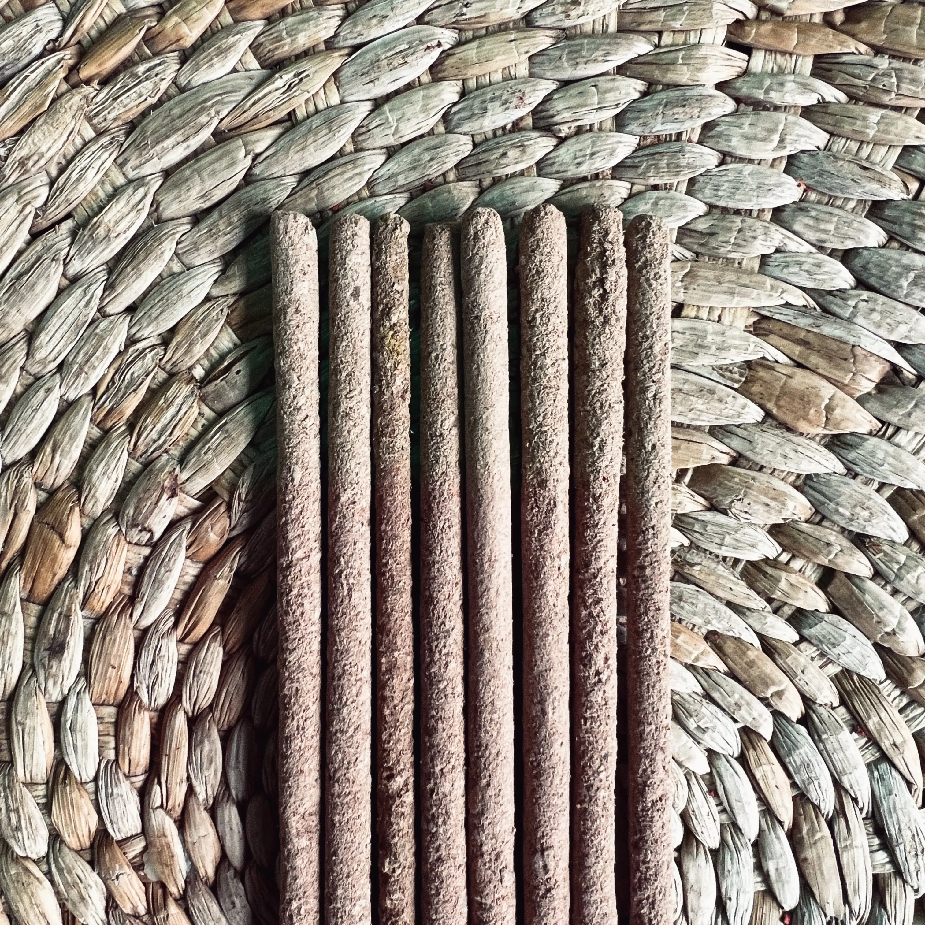 Sandal Wood | 8 Sacred Natural Incense Sticks |