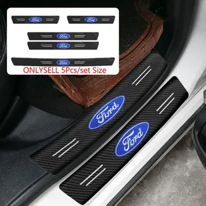 5Pcs/Set Car Badge Logo Universal Door Sill Sticker Trunk Guard Sticker Decorative Anti-Kick Anti-Scratch 3D Carbon Fiber Protective Film Car Accessories Suitable for Ford Focus 2 3 4 MK2 MK3 MK4 ST F150 Mondeo Fiesta Fusion Ranger Mustang Shelby Kuga Edg