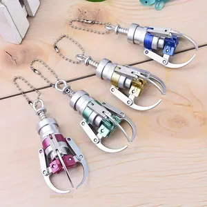 2/4/8Pcs Mini Claw Machine Keychain Pendant, Cute Simulation Doll Grabber Charm for Car Key & Backpack Decor, Plastic Novelty Gift for Friends, Couples & Birthday Festival Presents