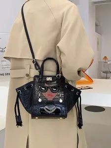 Women's Cartoon Crocodile Pattern Crossbody Shoulder Bag, Silver Color Pearl Mirror Decoration Handbag, Adjustable Strap Design