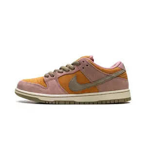 SB Dunk Low "Red Stardust" HJ4135 600