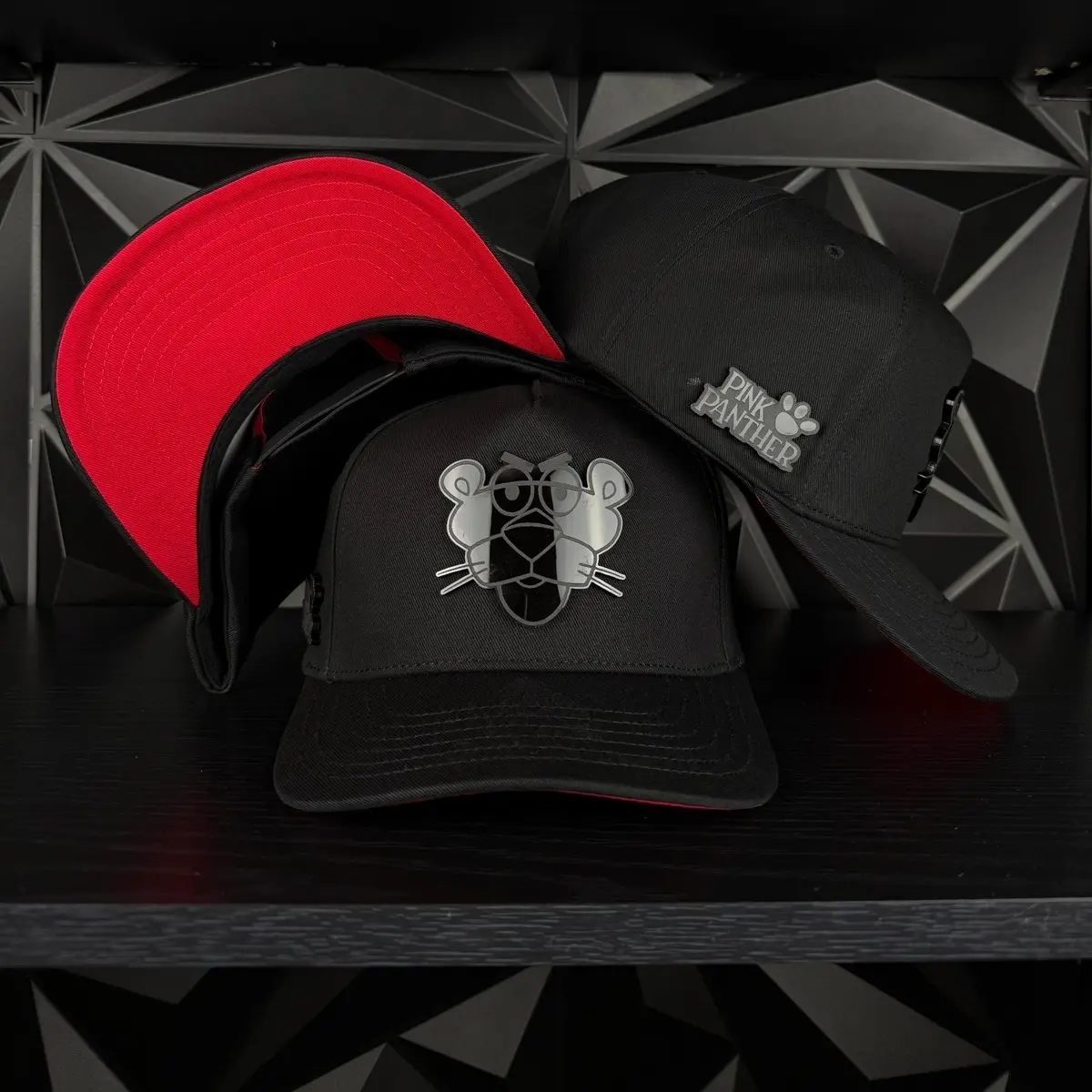 Panther black plate SnapBack hat-black/red Panther black plate SnapBack hat-black/red