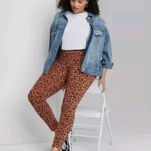Wild Fable Brown Cheetah Print Leggings Comfort Spandex Womenswear Elastic