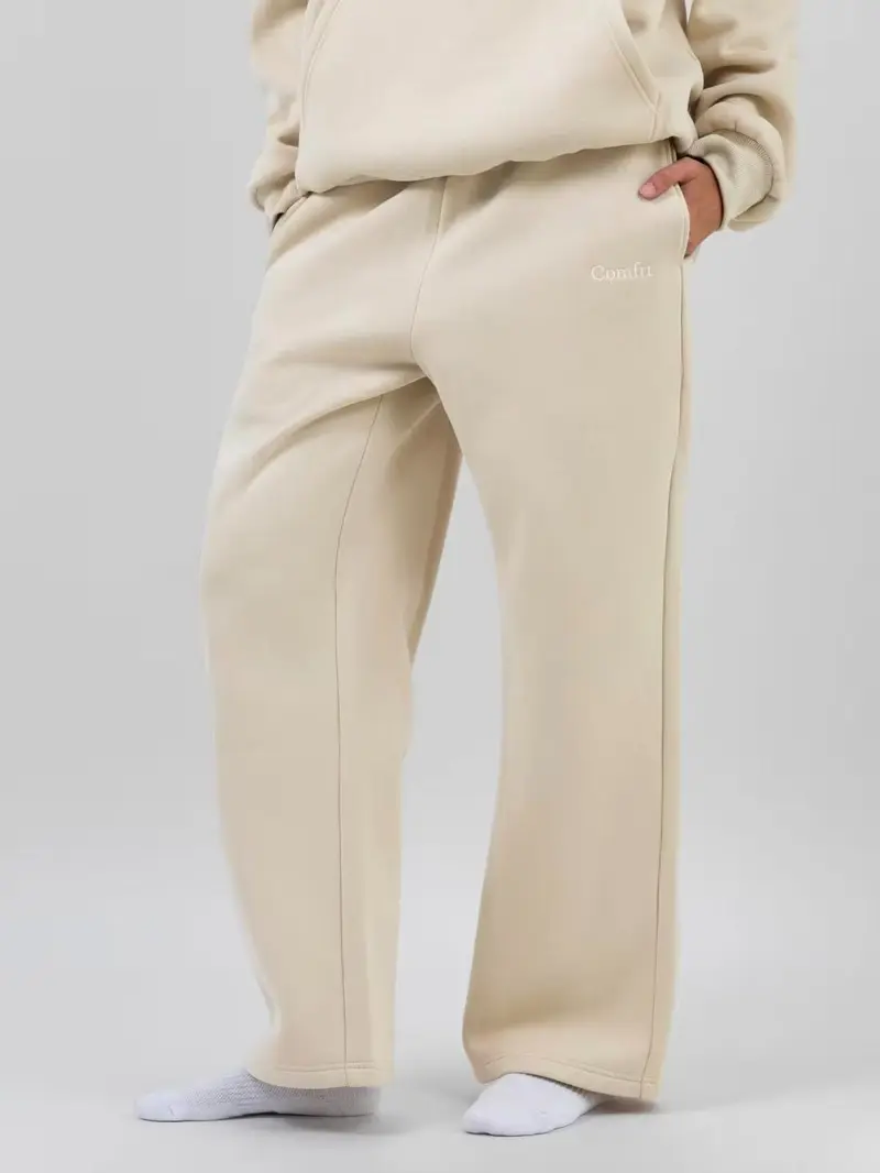 Comfrt | Signature Straight Leg Sweatpants