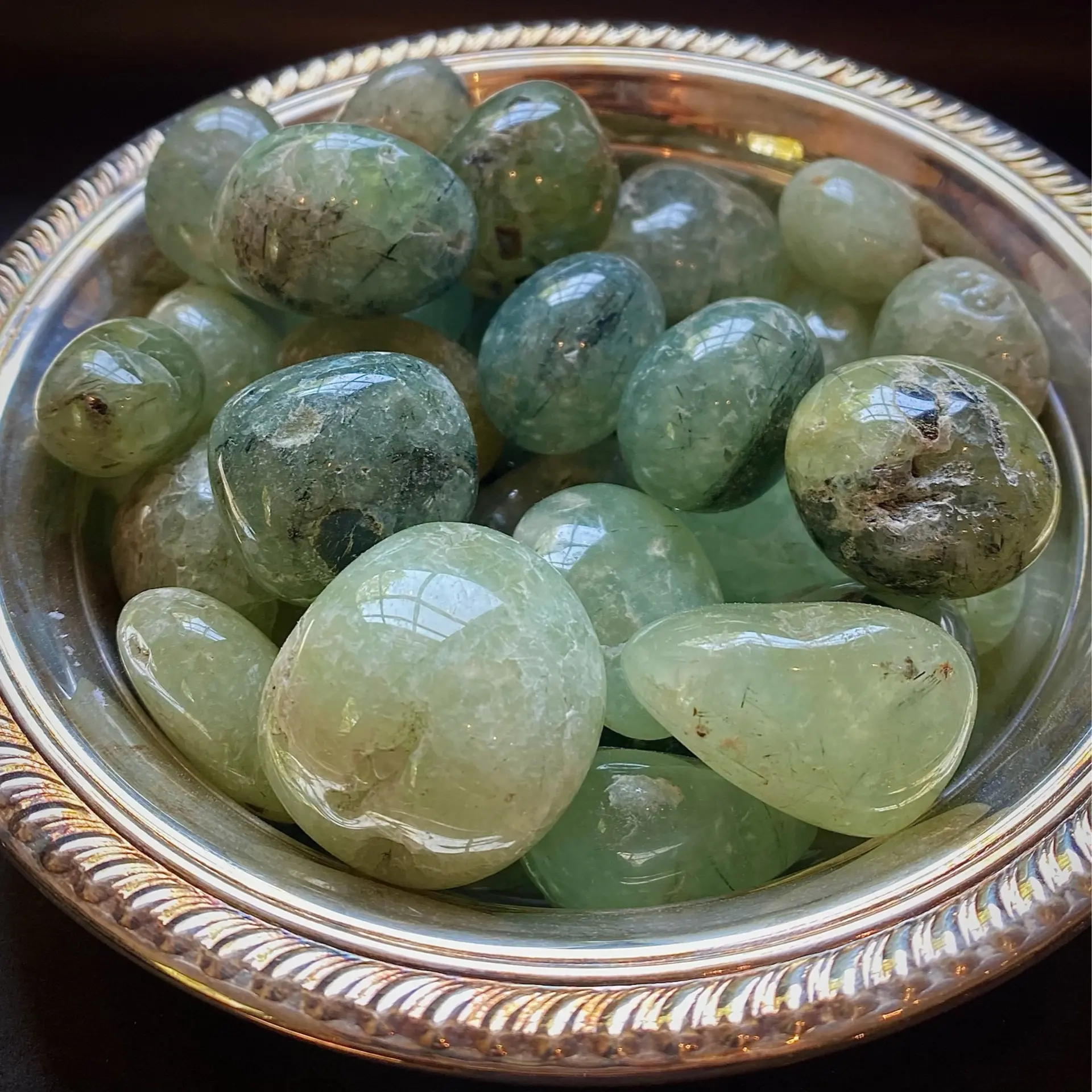 Prehnite tumble