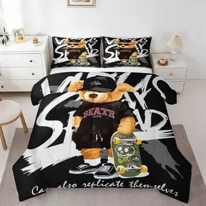 2/3Pcs Graffiti Skateboard Teddy Bear Comforter Set, Cool Streetwear Style Quilt Bedding Set with Pillowcases, Trendy Cartoon Bedding for Teens & Boys, Soft Cozy Warm for Bedroom & Dorm Room Home Decor