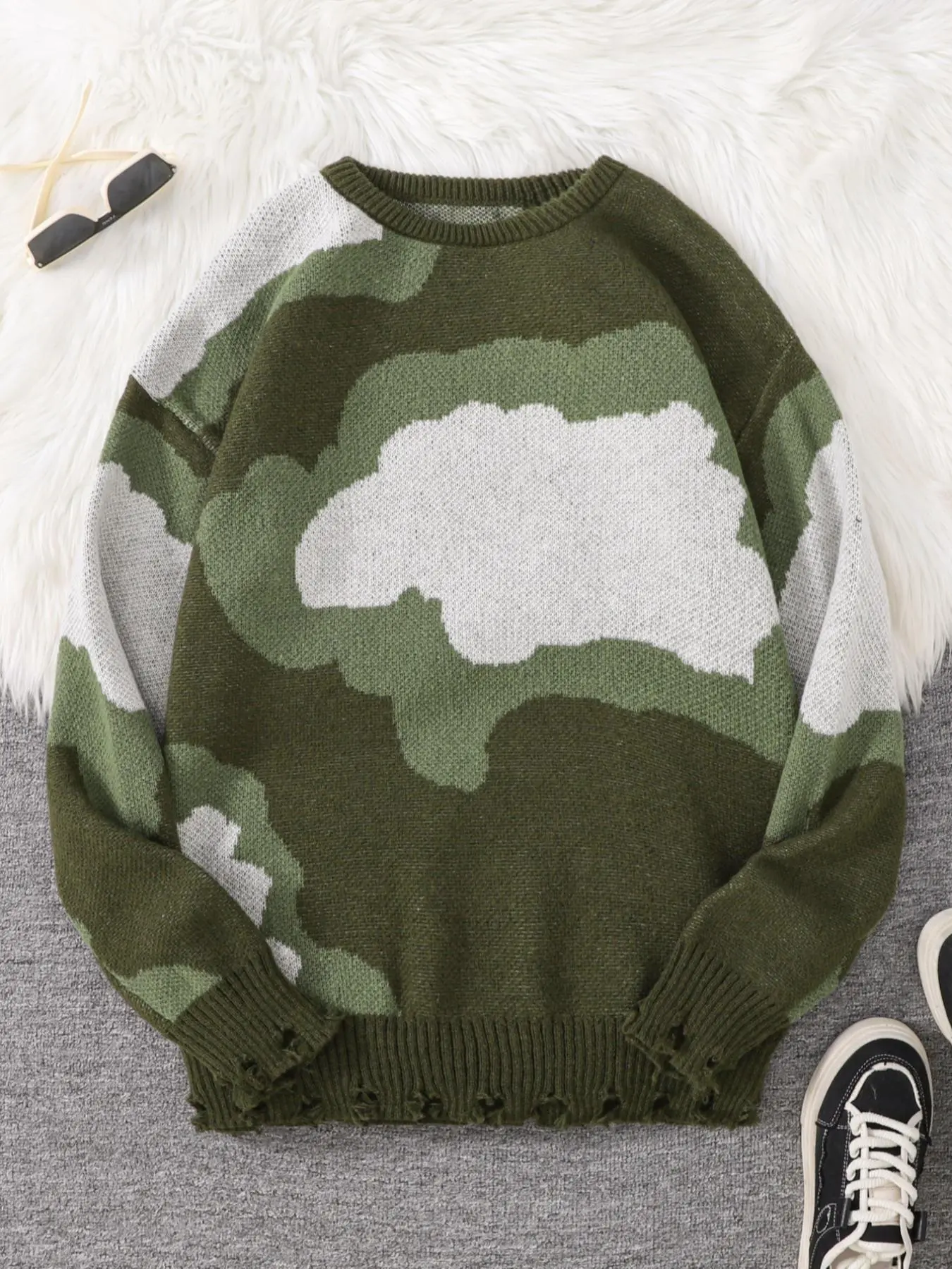 Men's Clouds Print Ripped Drop Shoulder Jacquard Knitted Sweater Top Casual Regular Fit Long Sleeve Round Neck Jumper for Fall & Winter, Fashion Men's Knitwear for Daily Wear, Fitted