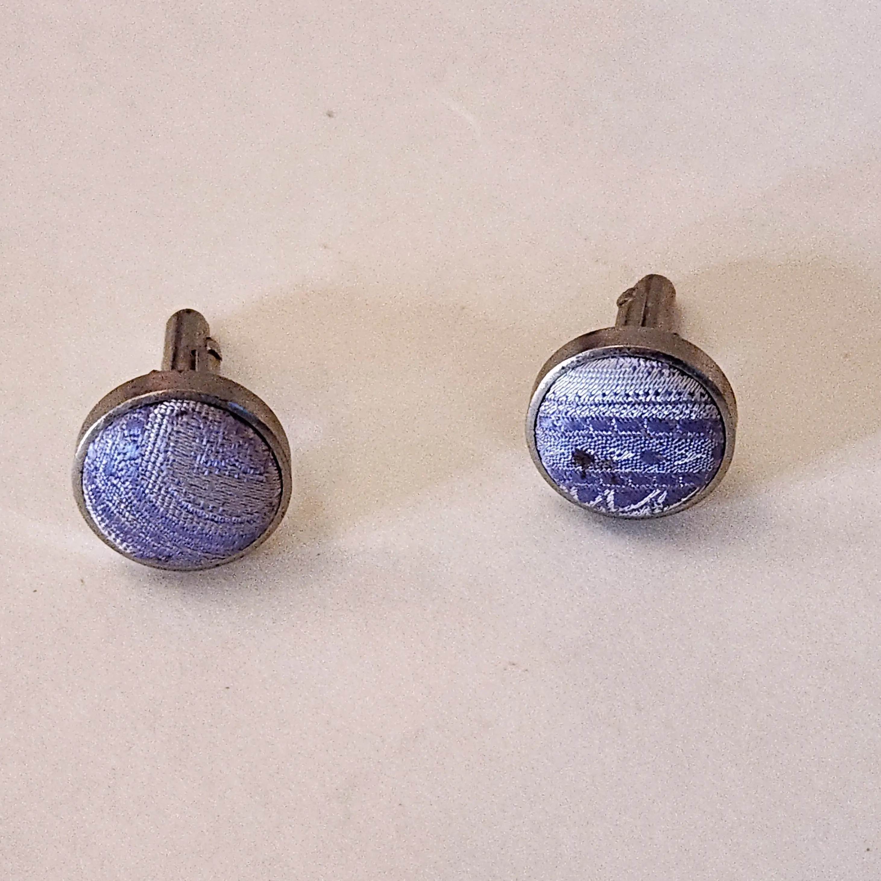 Vintage cuff links- Swirl