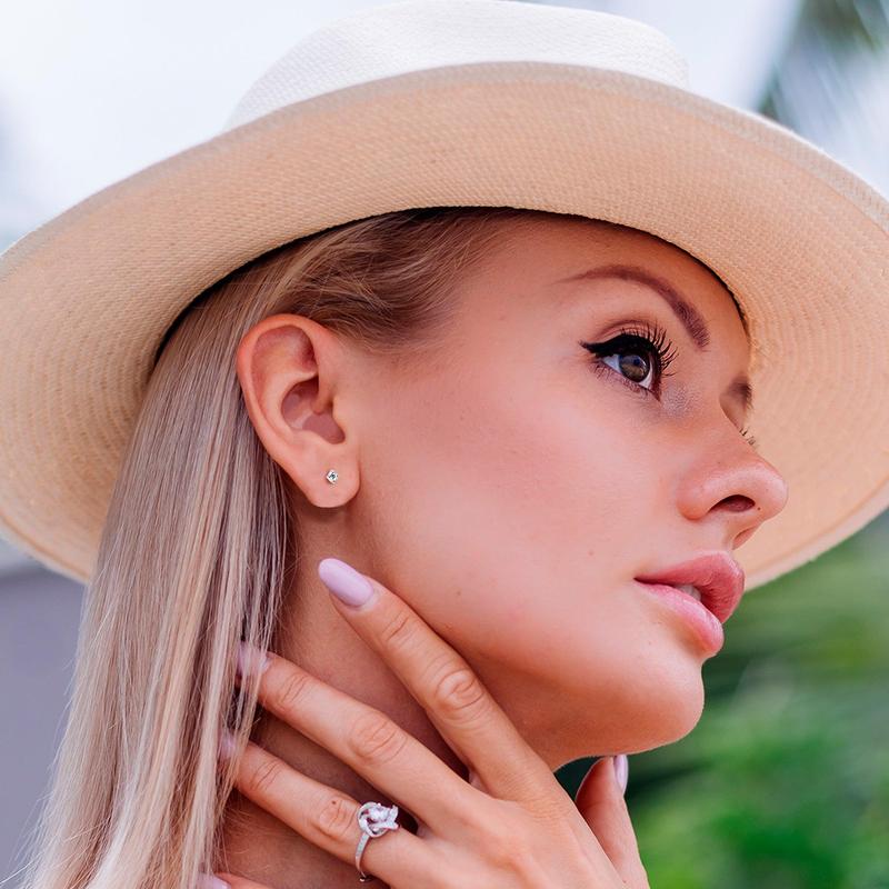 16 Gauge 5/16 Clear CZ Implant Grade Titanium Threadless Reversible Heart Flatback Stud