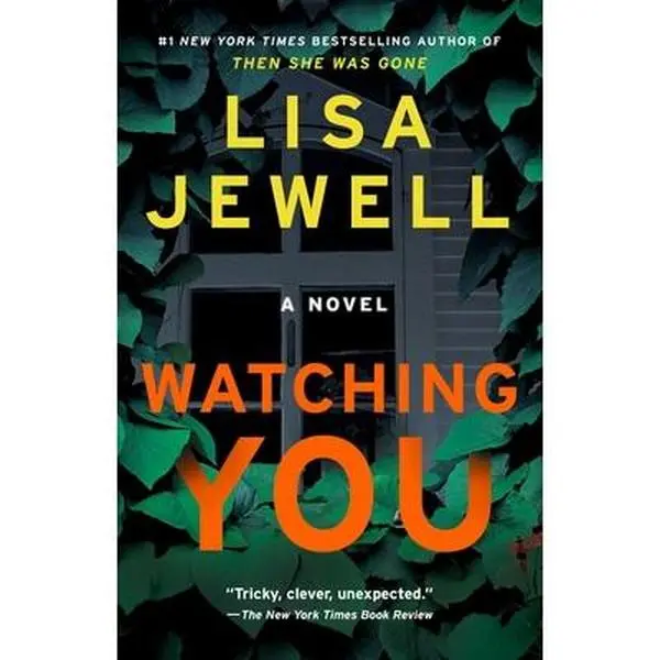 USED Book - Watching You by Jewell, Lisa (Paperback) - english