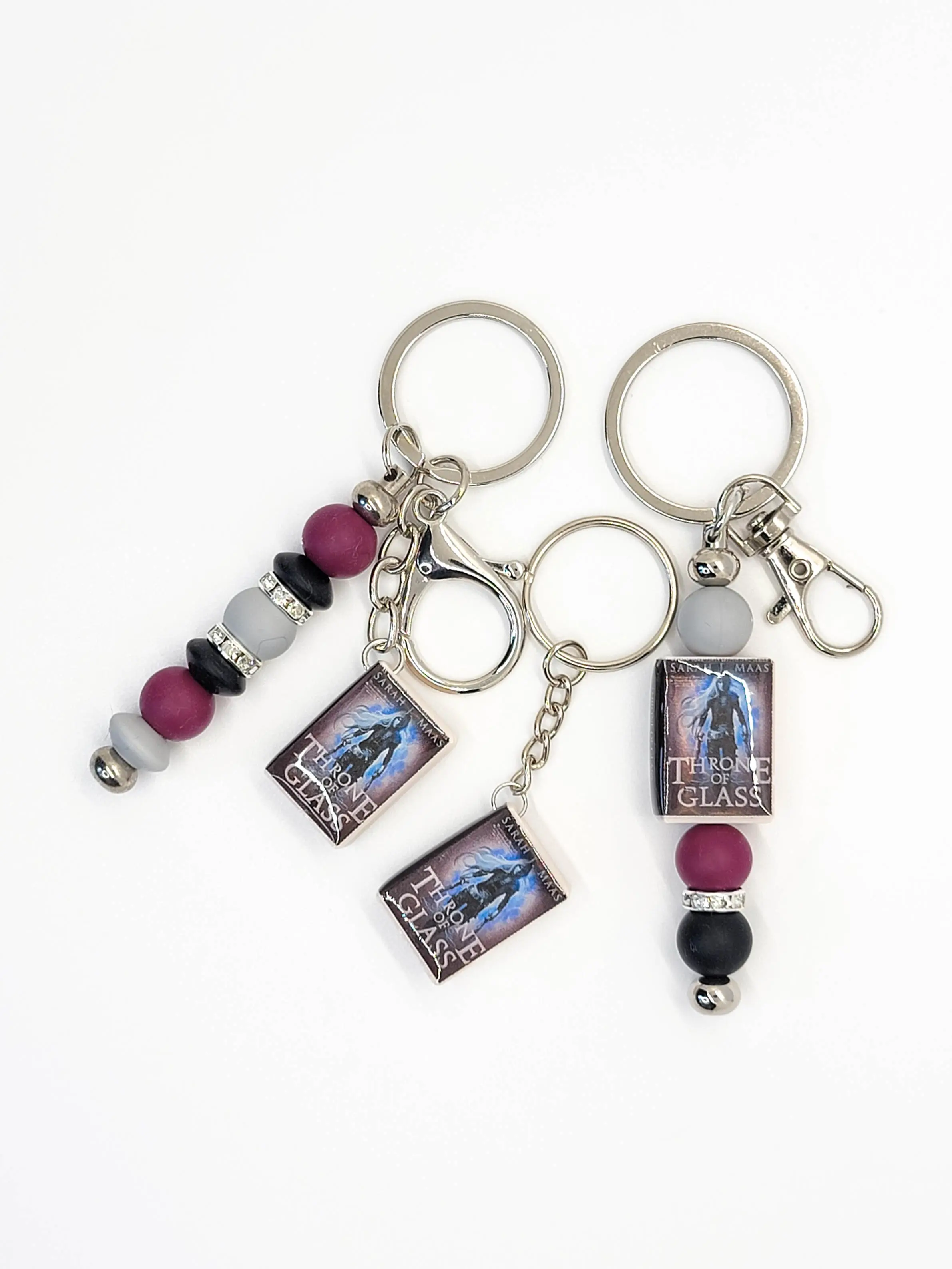 Throne of Glass Mini Book Keychain – Sarah J. Maas Fantasy Series Inspired Gift, SJM Keyring for Readers & Book Lovers