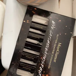 MooGlamor Matte Two Color Eyeshadow Stick Set Long Lasting Makeup Waterproof Highlighter Glossy EyeShadow Pencil Suitable For Beginners Cosmetic