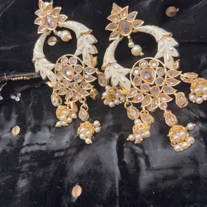 Casual Pakistani Traditional Jumka Earrings for Women - Womenswear Summer