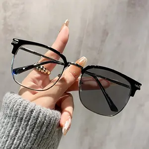 1pc Unisex Large Frame Photochromic Glasses - Stylish Black Rectangular Design with Transition Lenses, Lightweight Durable Frame & Cleaning Cloth for Women & Men, Fashion Eyewear for Everyday & Special Occasions, Comfortable Nose Pads