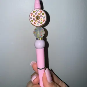 Donut pen