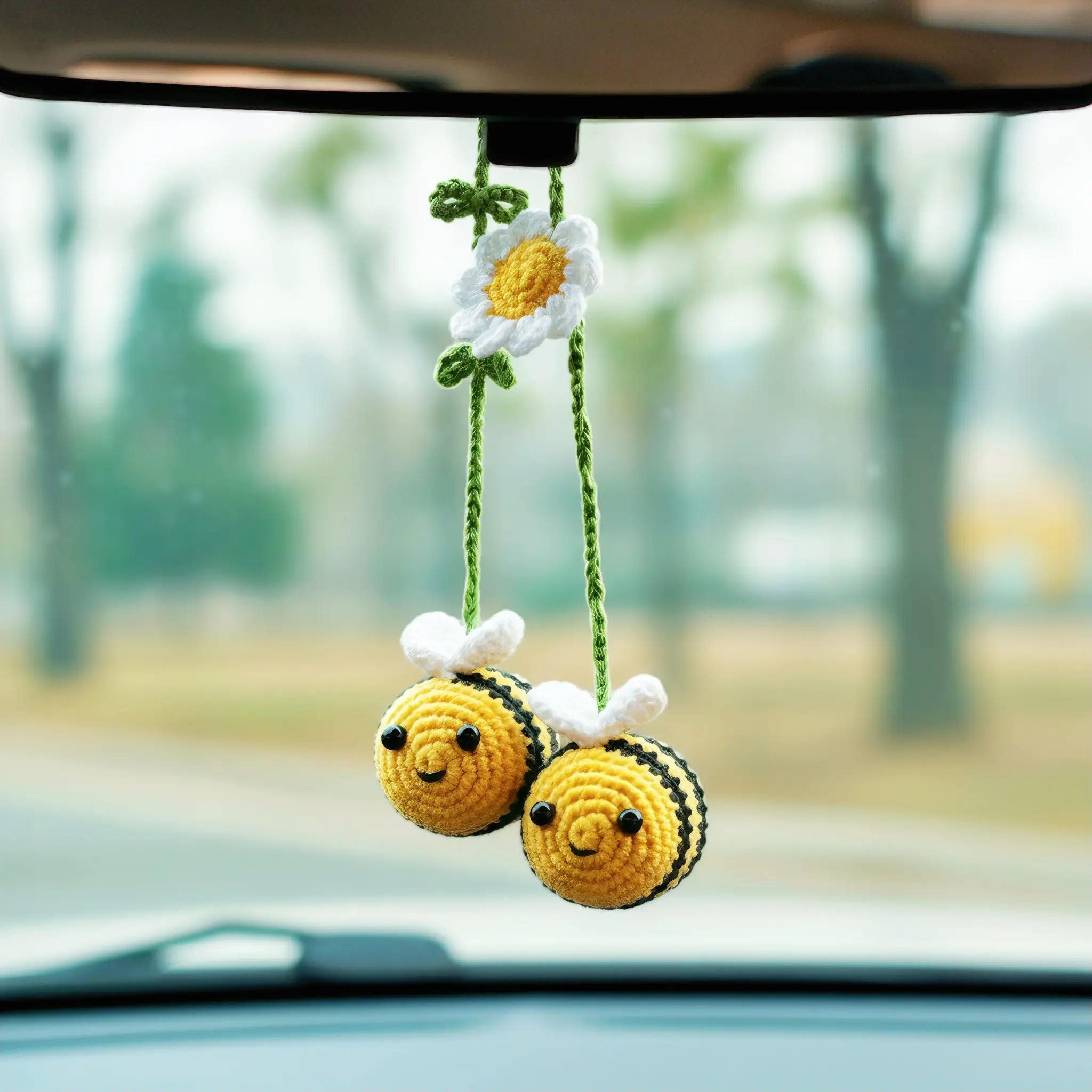 Cute Bee Design Car Rearview Mirror Hanging Ornament, Car Interior Decoration, Car Mirror Pendant, Universal Car Interior Accessories, Car Trinkets, Car Interior Decorative, Car Decorations, Car Interior Ornaments
