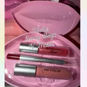 combo lippy glass kit lip Glossy Long-Lasting Lipgloss Set  Makeup Lip Oil Trio Color lipstick creamy beauty Liner and Glaze Matte babypink Ultra Duo