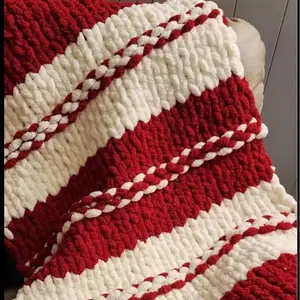 Christmas Chunky Throw Blanket - Red & White Striped Design for Festive Home Decor