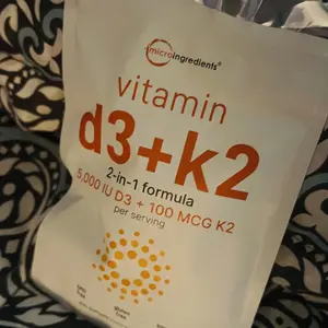 Product Review of Micro Ingredients Vitamin D3 K2 5000IU Softgels | Infused with Sunflower Seed Oil, Vitamin K2 MK7 + Vitamin D Supplement, Non-GMO, No Gluten from M**y R**z 🌹**n #**t