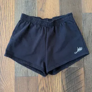 Women’s Lotus Script Heavy Fleece Shorts - Cadet Blue