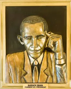 PRESIDENT BARACK OBAMA with this expertly hand crafted fiberglass sculpture Artistic Decor Artwork Ornaments Decoration Photo