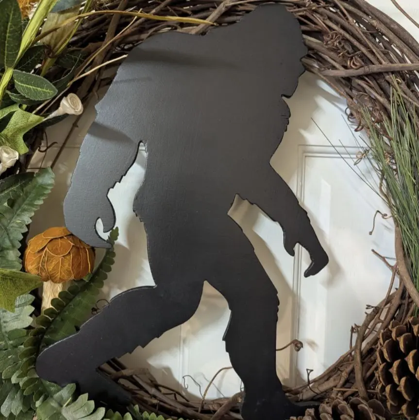 Bigfoot wreath, Sasquatch wreath, Cryptid Front door wreath, Nature wreath