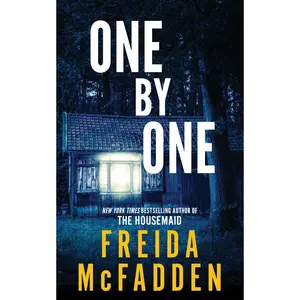 One by One -- Freida McFadden - Paperback