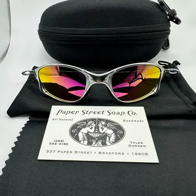 Priscilla Presley Sunglasses TikTok Shop - Main Image