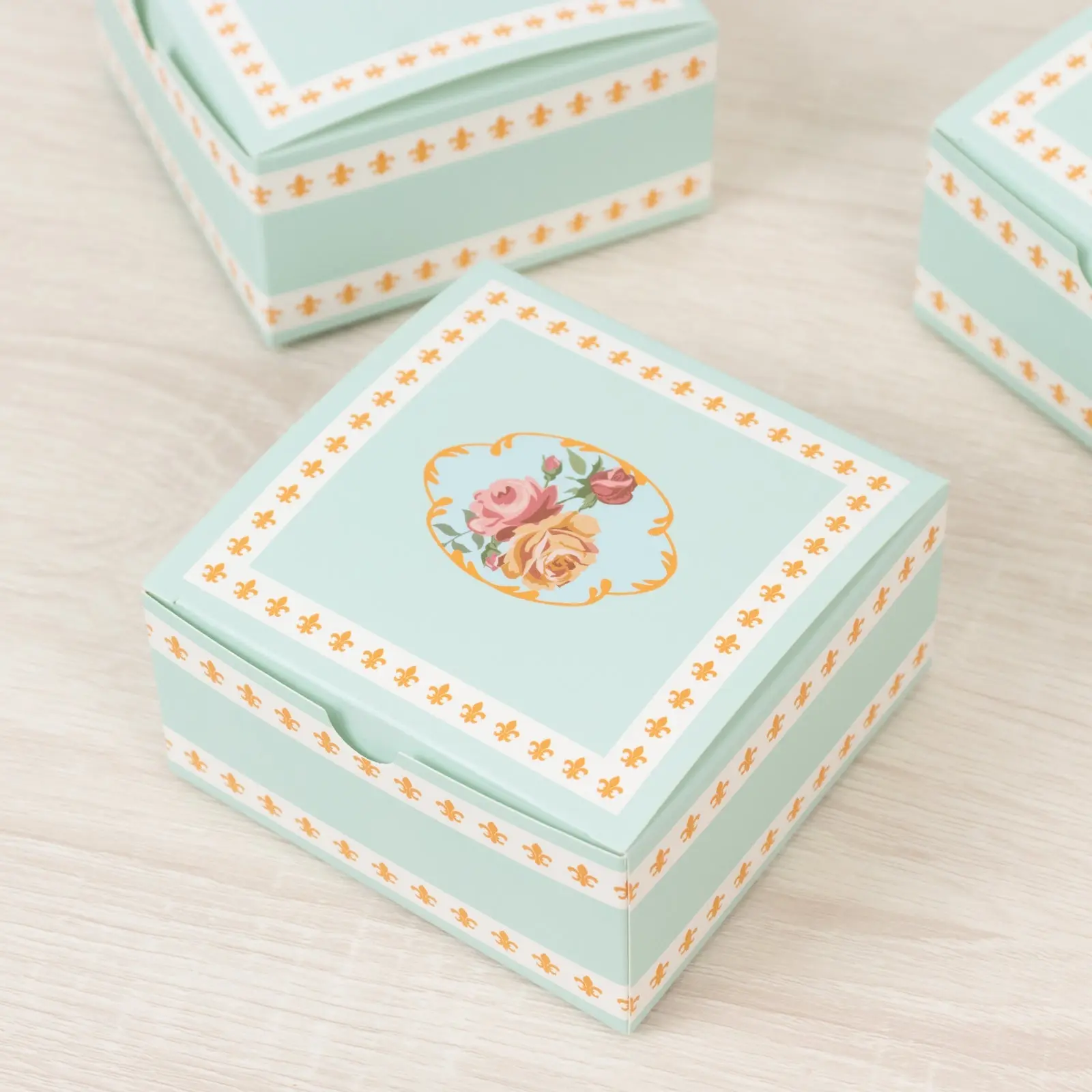 25-Pack Vintage Rose Floral Print Gift Boxes - Turquoise Cardstock Novelty Candy Mini Carton for Tea Party Cookies, Mini Keepsakes - 4x4x2 Inch Gifts & Wrapping Office Stationery Supplies, Novelty Candy Box Gifts & Wrapping