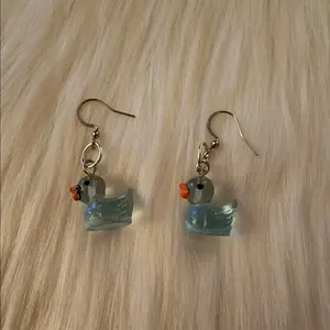 Blue Duck Earrings High-Quality Lightweight Enamel Finish Intricate Detailing for All-Day Comfort Unique Fashion Accessory