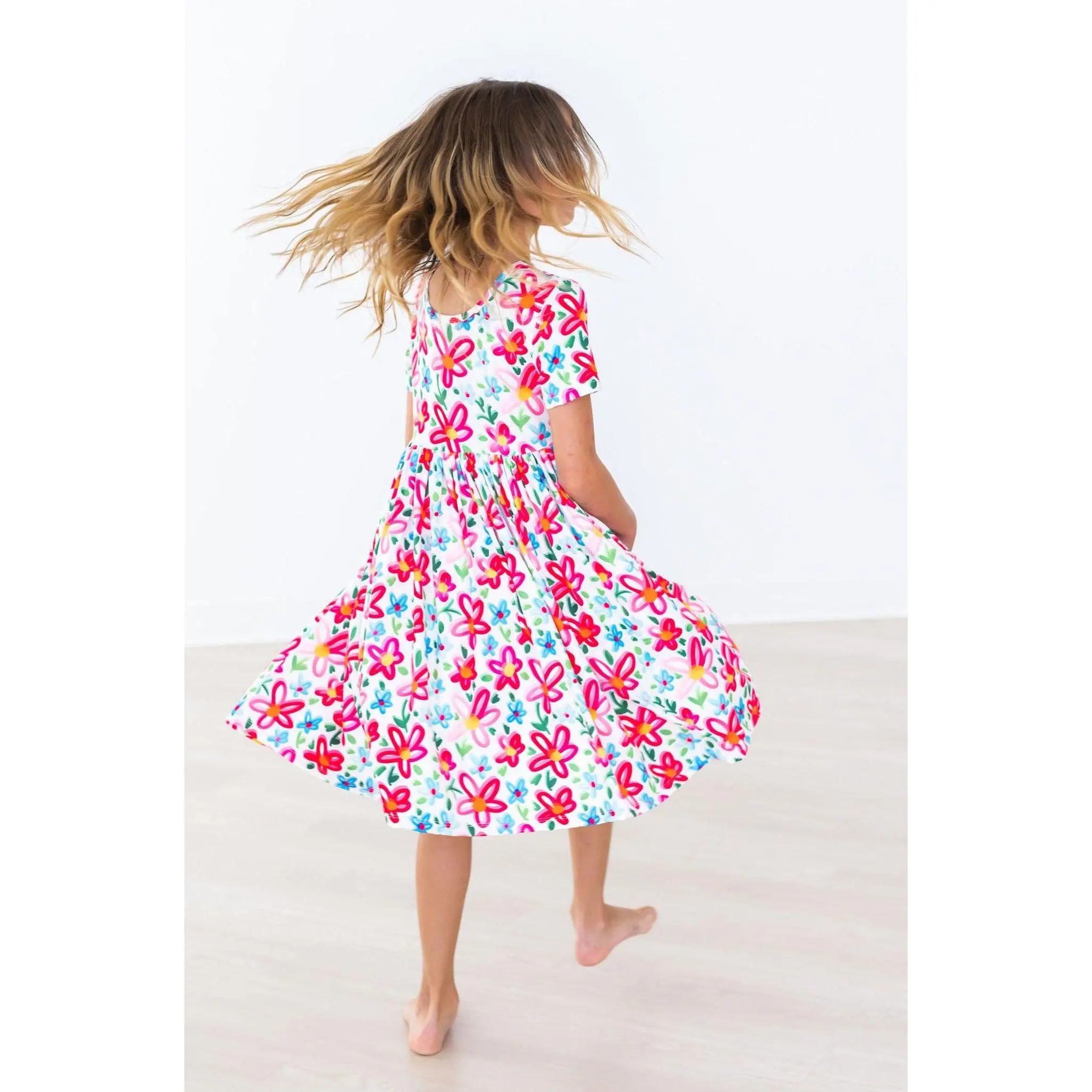 girls neon dress EIRENE - Yellow Tulle binding crew neck stays neat all day Mimi Tutu Yellow Neon Solid