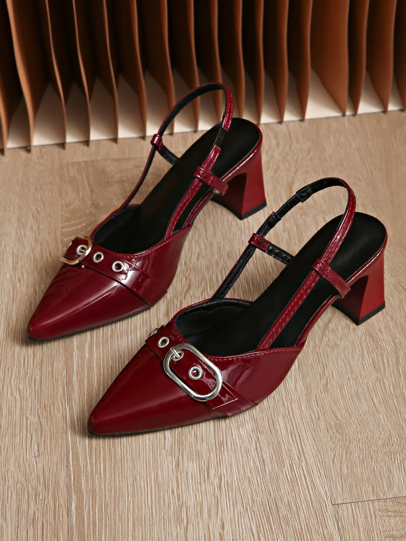 PU Leather Pointed Toe Buckle Fastened Sandals for Women, Chunky Heel Buckle French Style Office Shoes, Above Ankle Casual Footwear, Chic Summer Footwear
