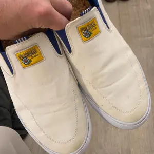 Product Review of SneakERASERS️ Instant Shoe Cleaner: 10 Pack from H**r