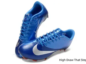 Tight Fitting Microfiber Soccer Boots With Textured Touch Zones For Sharp Passes