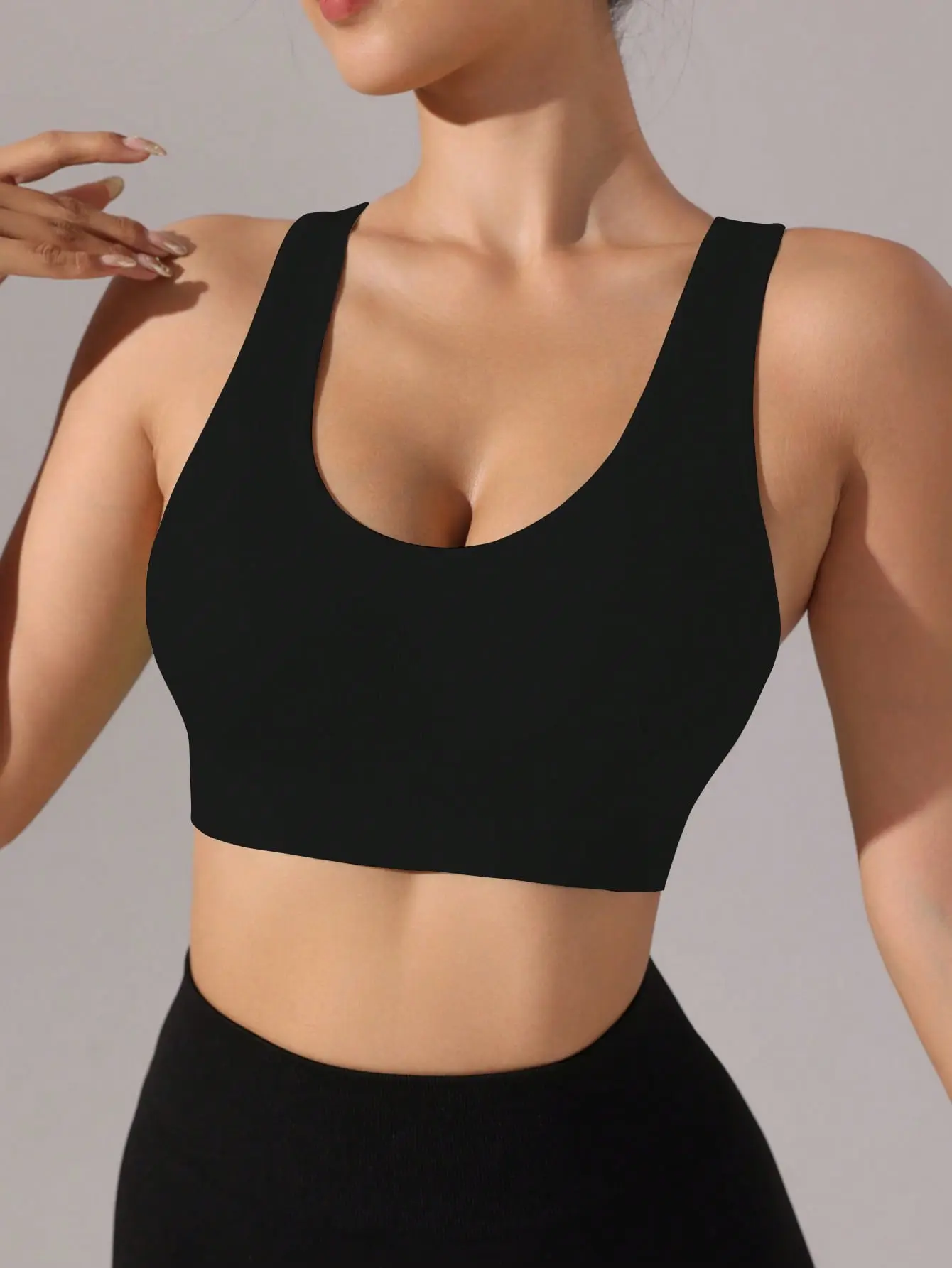 【Clearance sale】 Women's Sleeveless Square NeckTankSportsBra Criss-Cross Back Padded Strappy Sports Bras HighSupport Bra with Removable Cups Underwear bra smoothing bras bikini Floral Lace Corset Lingerie Setbabes brasier minimizador brasier de mujer