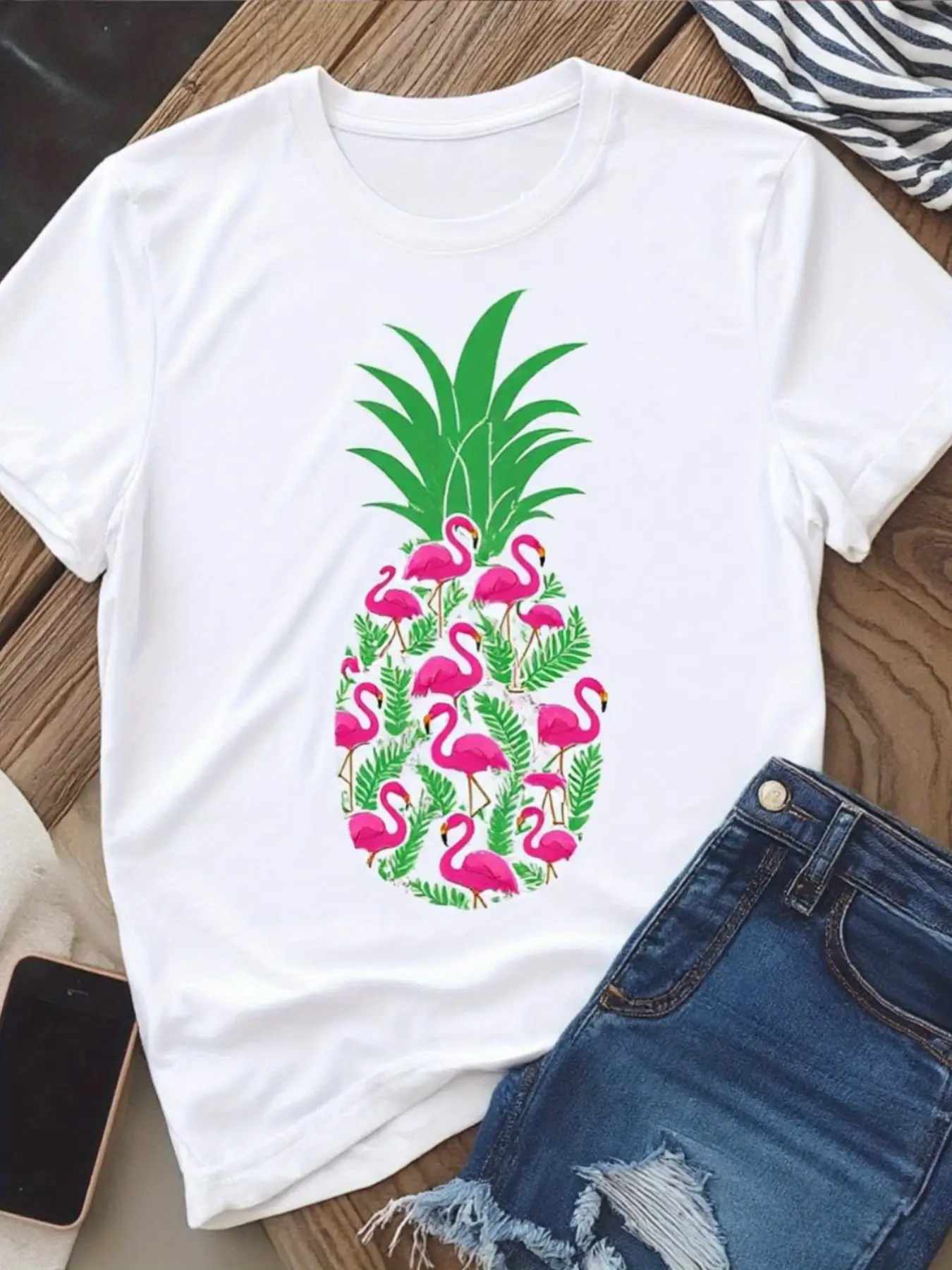 Women'S White T-Shirt Featuring Pineapple And Flamingo Prints |   Soft Stretchy Short-Sleeve Round Neck Tropical Hawaiian Beach Tee Designed with Pink Flamingos And Pineapples Perfect for Casual Summer Vacations Machine Washable Gift