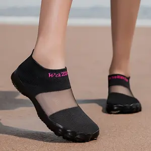 Summer hiking shoes - suitable for both men and women. Lightweight and breathable. Fast-draining and dry. Anti-slip. Five-toed design for barefoot walking in water. Ideal for outdoor fishing, wading, and sandy terrains.