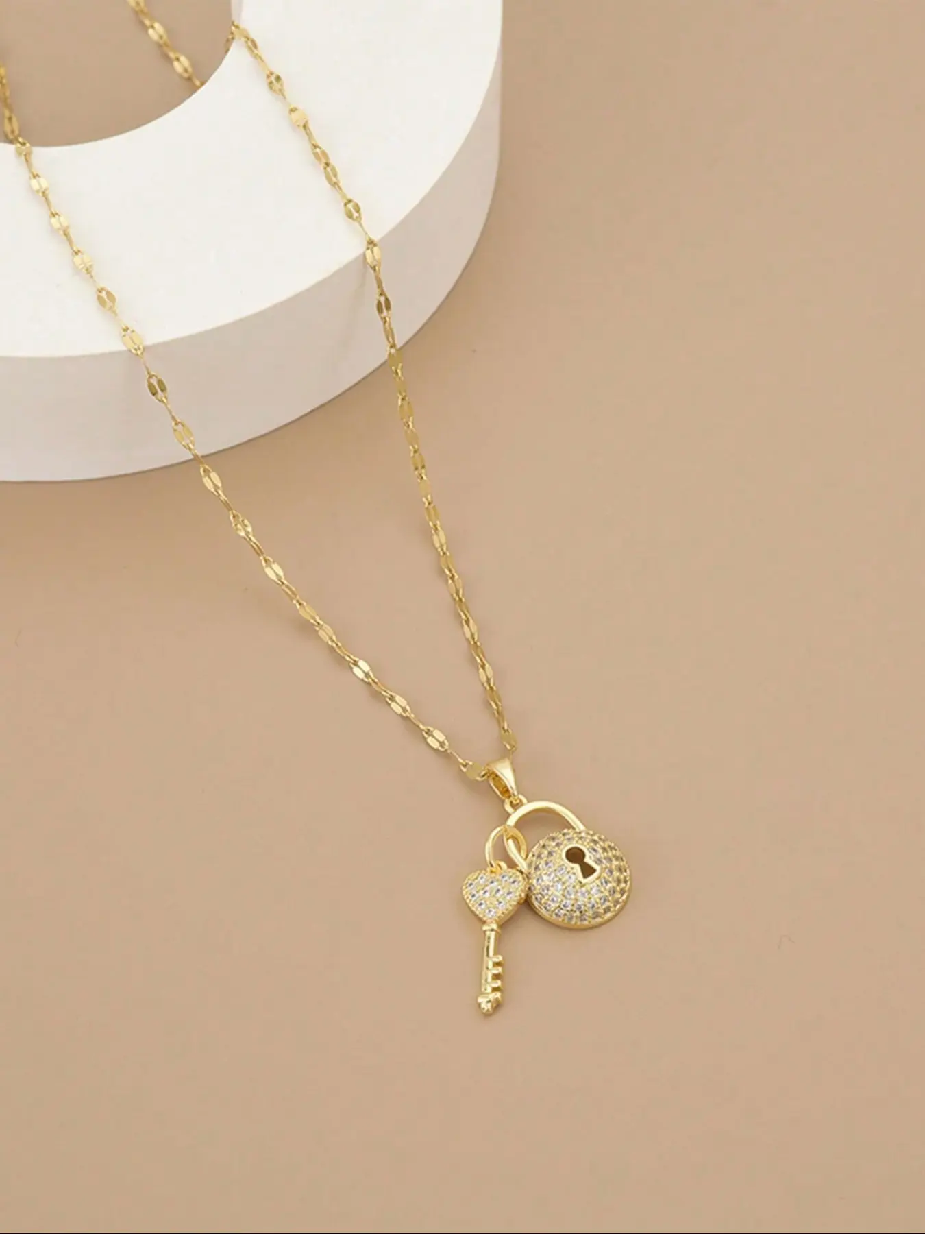 Women's Stainless Steel Pendant Necklace with Rhinestone Key Lock Design, Fashion Jewelry Accessory for Women Daily Wear, All Seasons Wear, Elegant Rhinestone Necklace, Rhinestone Decorated Necklace