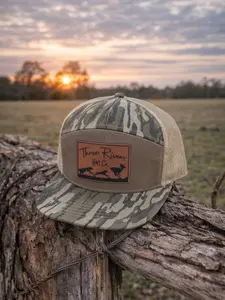 Deer Dog Hunting Snapback Hat Flat Bill Trucker Cap Outdoor Hunter Hat Rugged Camo Style Gift for Men Dad