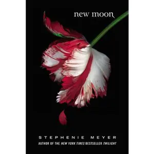 USED-New Moon by Meyer, Stephenie (Hardcover)