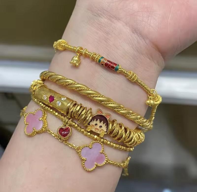 9999 24K Real Gold Coiled Bracelet for Women 2025 New Retro Exquisite Niche Design Light Luxury Style Perfect Gift for Girlfriend