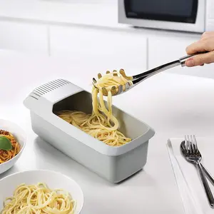 Efficient Microwave Spaghetti Cooker - All-in-One Pasta Cooker with Strainer, Portable Design Kitchen Plastic Utensils